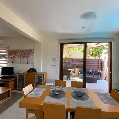 Marianna With Heated Pool Villa