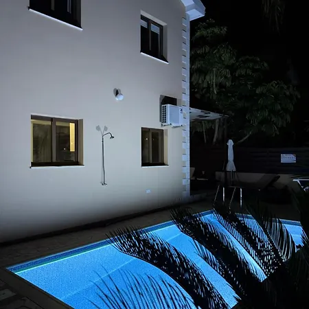 Villa Marianna With Heated Pool *