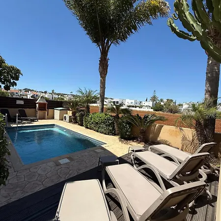 Marianna With Heated Pool Villa *