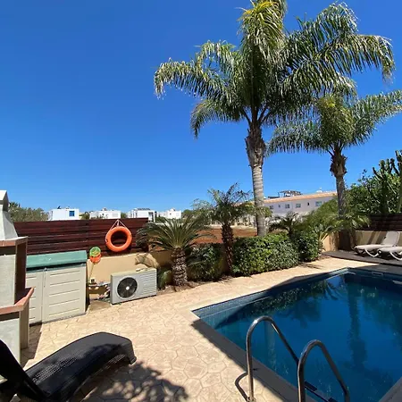 Marianna With Heated Pool