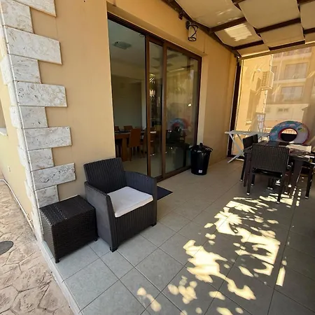 Marianna With Heated Pool Villa