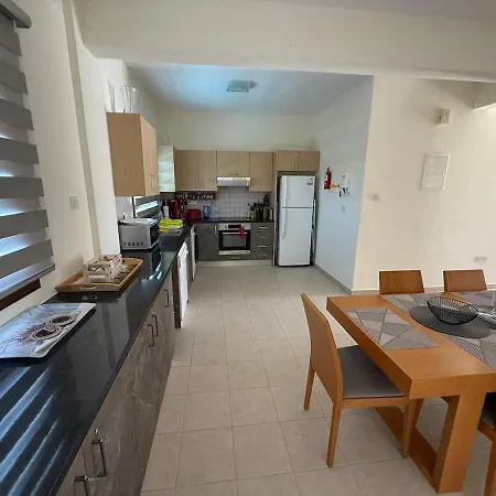 Marianna With Heated Pool Villa
